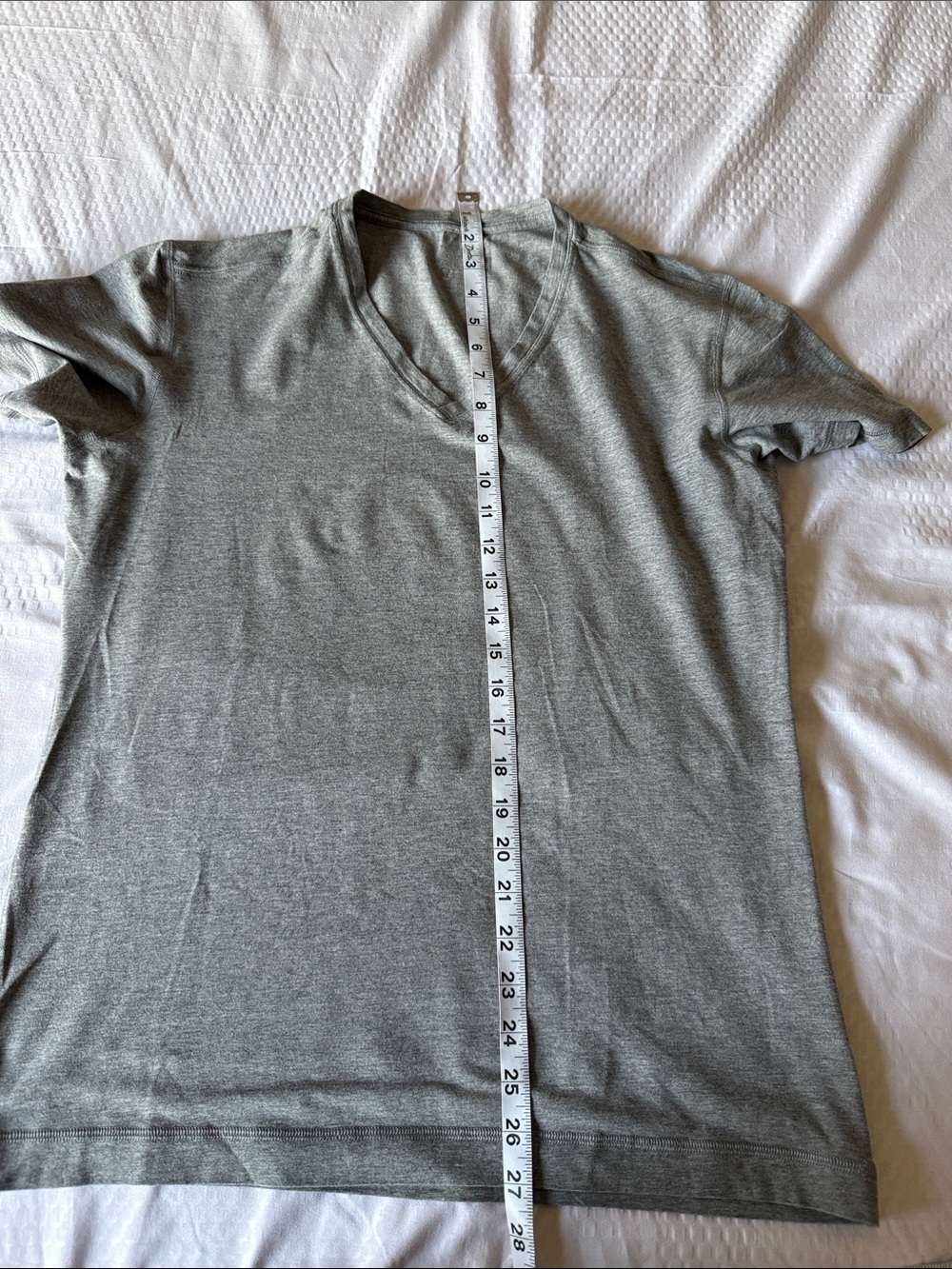 Lululemon 5 Year Basic V Heathered Grey ✨ - Picture 7 of 7